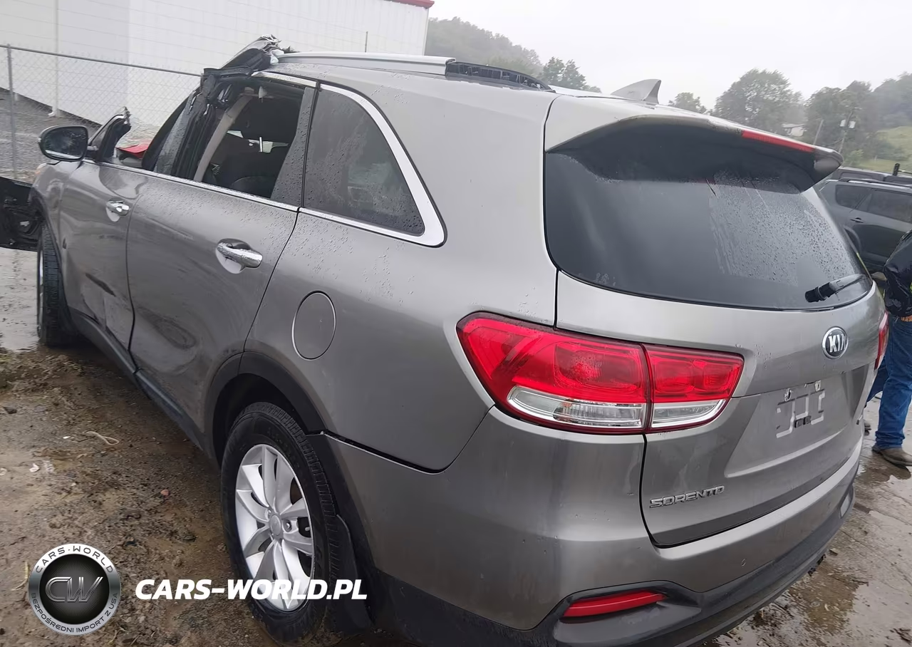 2018 Kia Sorento 2.4L Lx VIN:5XYPGDA33JG425203 - 3