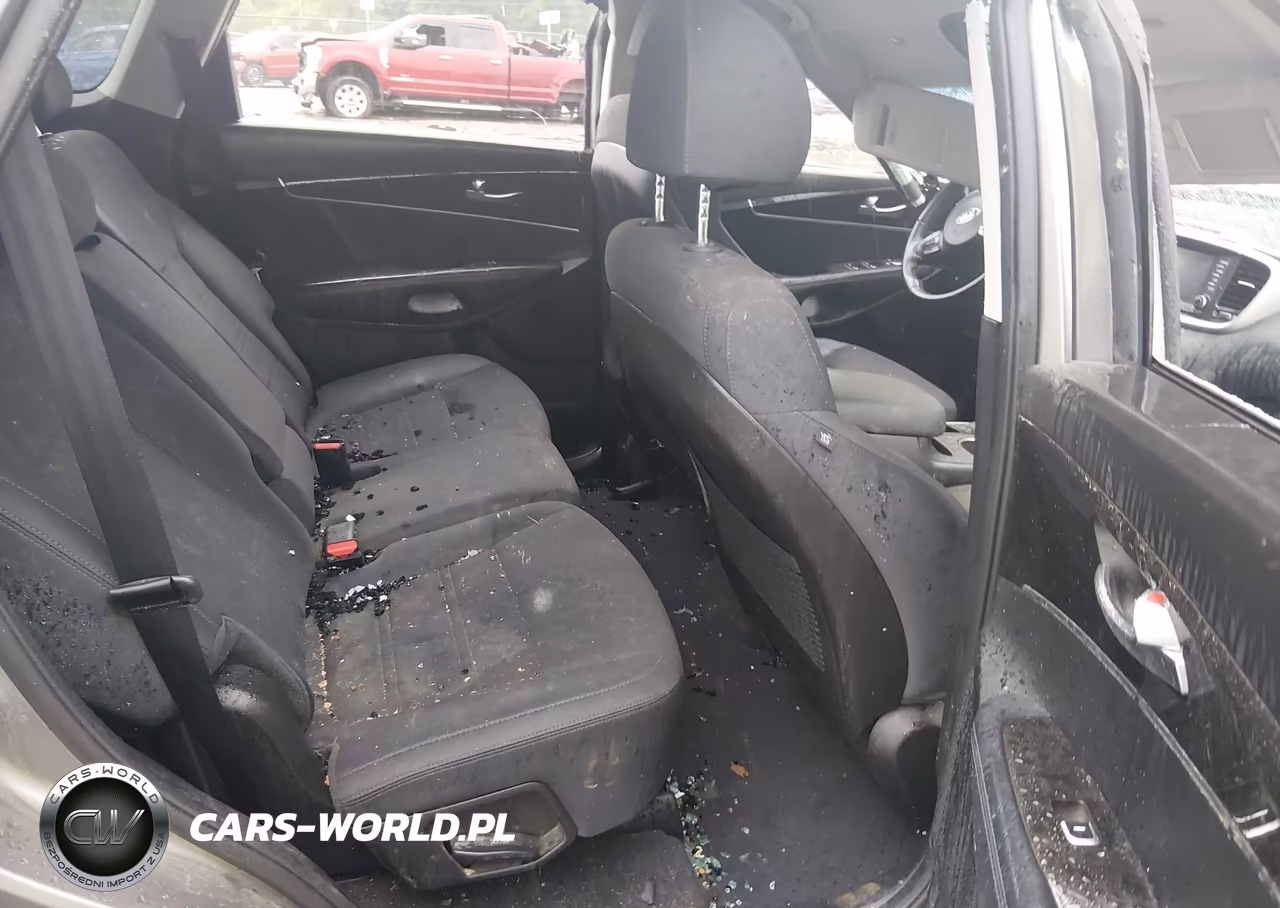 2018 Kia Sorento 2.4L Lx VIN:5XYPGDA33JG425203 - 8