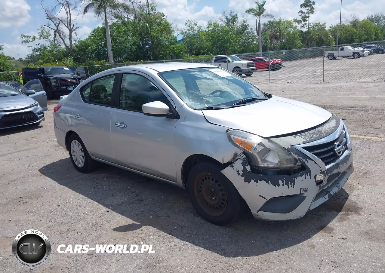 2017 Nissan Versa 1.6 Sv – zdjęcie 1 z 13