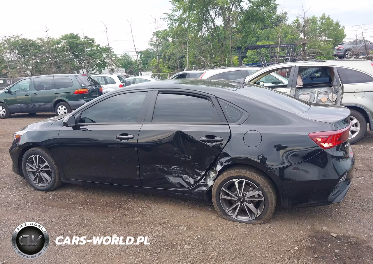 2023 Kia Forte Lxs VIN:3KPF24AD5PE552298 - 14