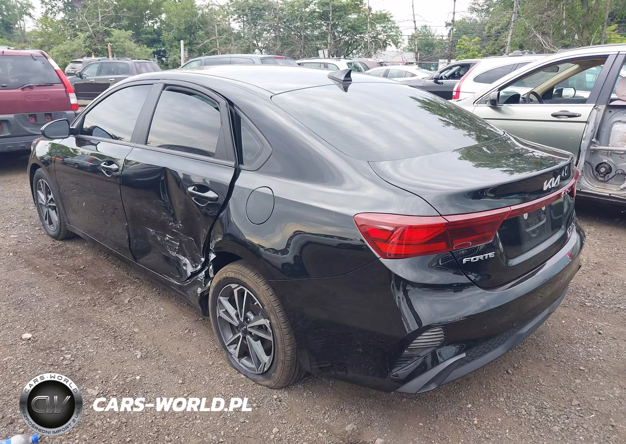 2023 Kia Forte Lxs VIN:3KPF24AD5PE552298 - 3