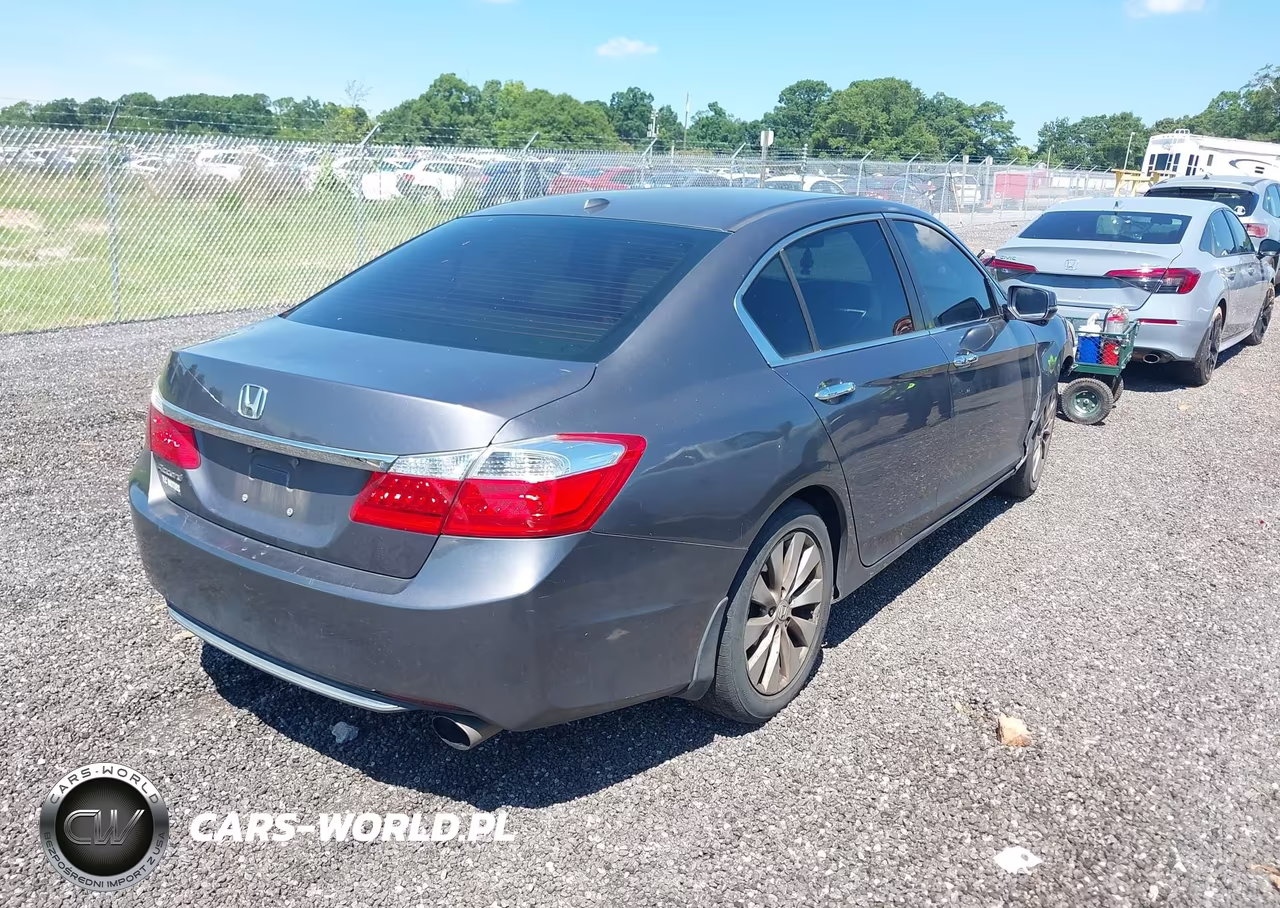 2015 Honda Accord Ex-L VIN:1HGCR2F87FA085578 - 4