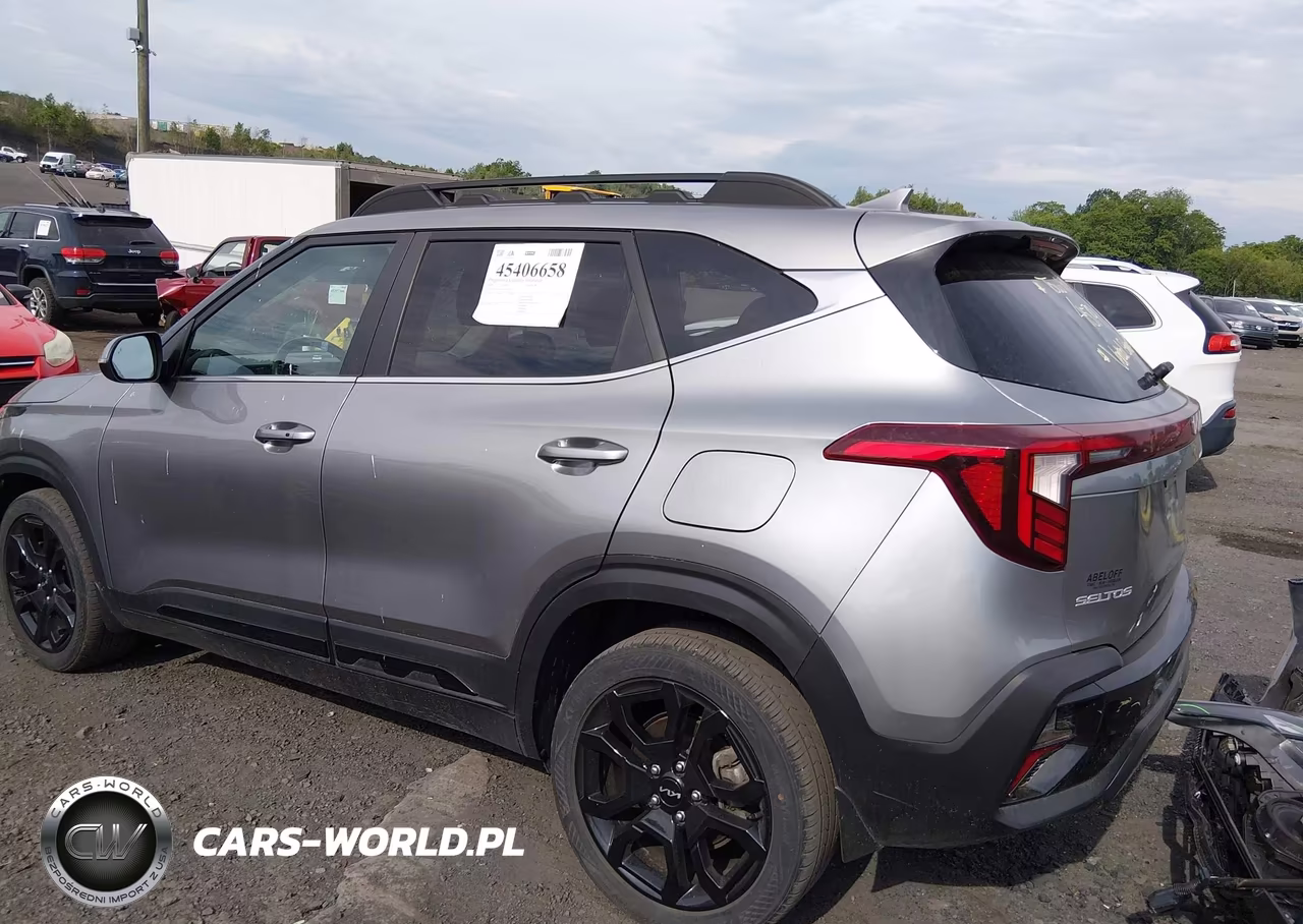 2024 Kia Seltos X-Line VIN:KNDEUCA7XR7573922 - 3