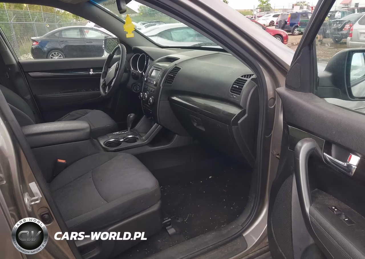 2013 Kia Sorento Lx VIN:5XYKT4A66DG313144 - 5
