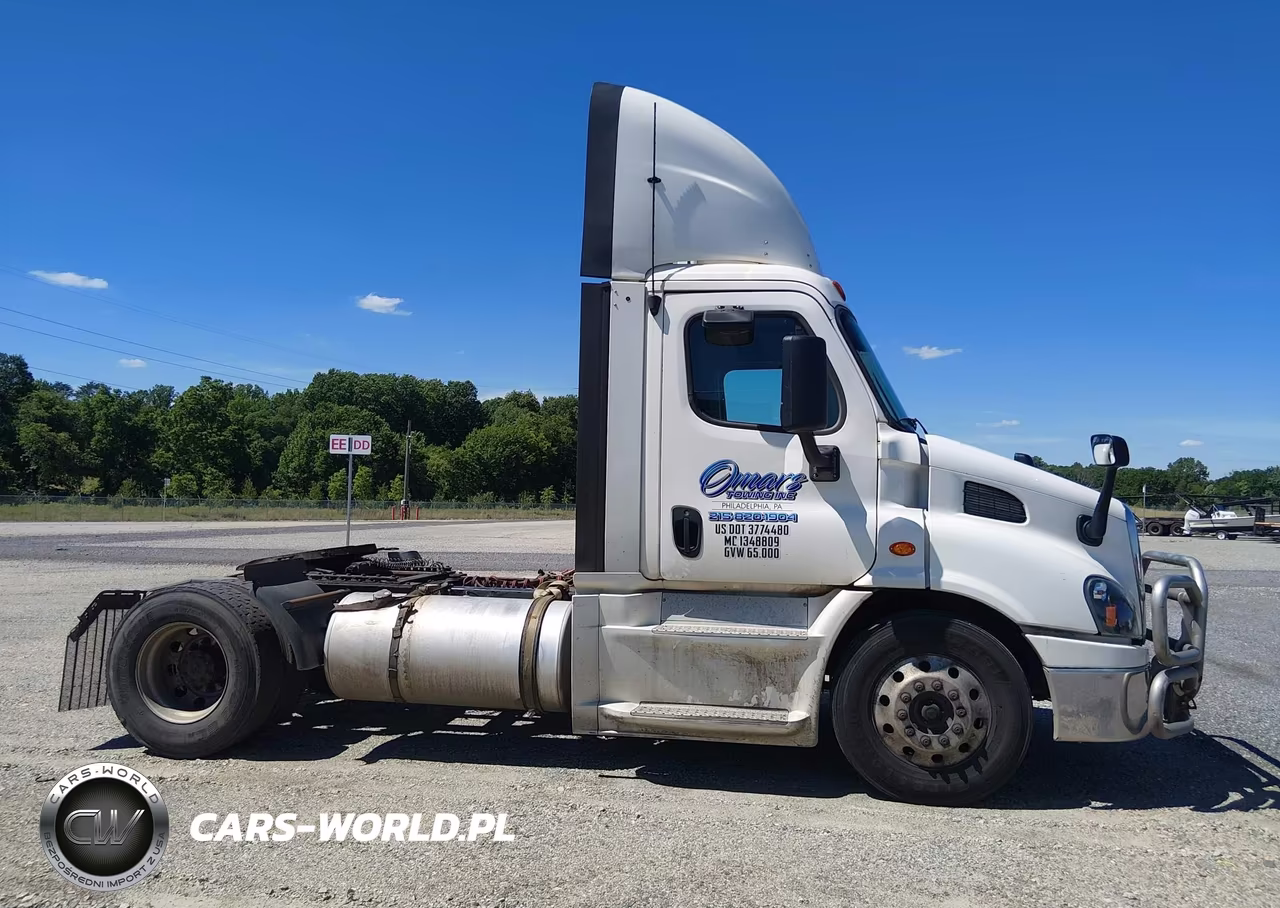 2018 Freightliner Cascadia 113 VIN:1FUBGBDV2JLJP2898 - 13