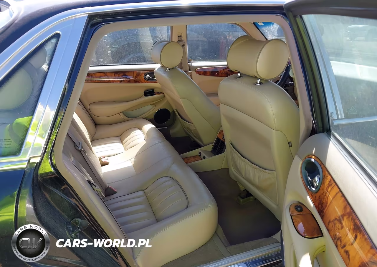 2002 Jaguar Xj8 VIN:SAJDA14C02LF42696 - 8