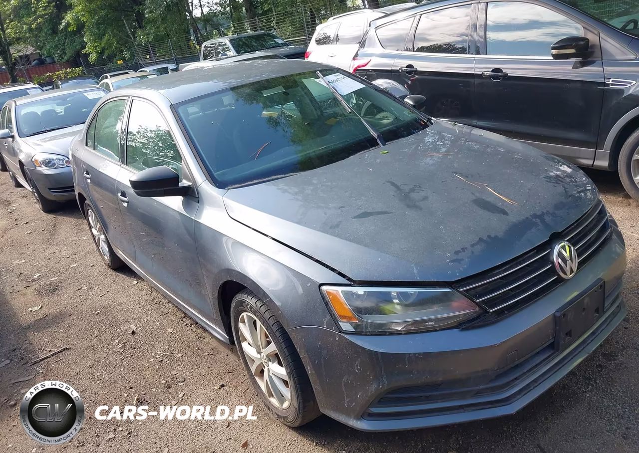 2015 Volkswagen Jetta 1.8T Se – zdjęcie 1 z 11