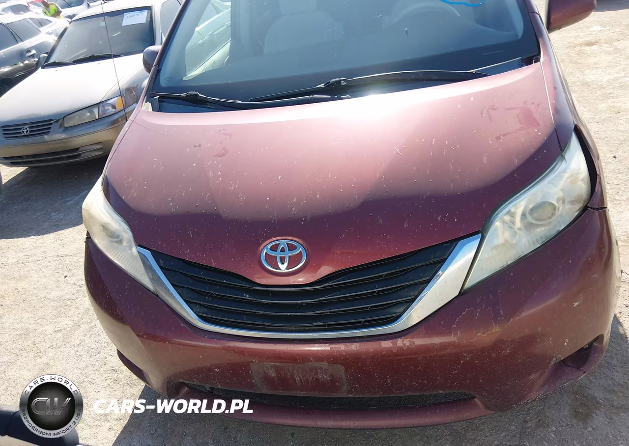 2014 Toyota Sienna Le V6 8 Passenger VIN:5TDKK3DC8ES413197 - 13