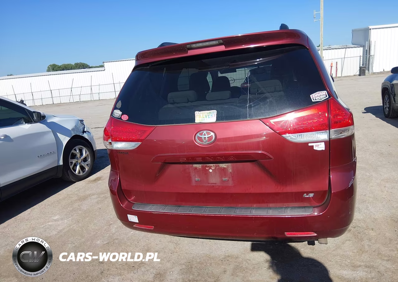 2014 Toyota Sienna Le V6 8 Passenger VIN:5TDKK3DC8ES413197 - 17