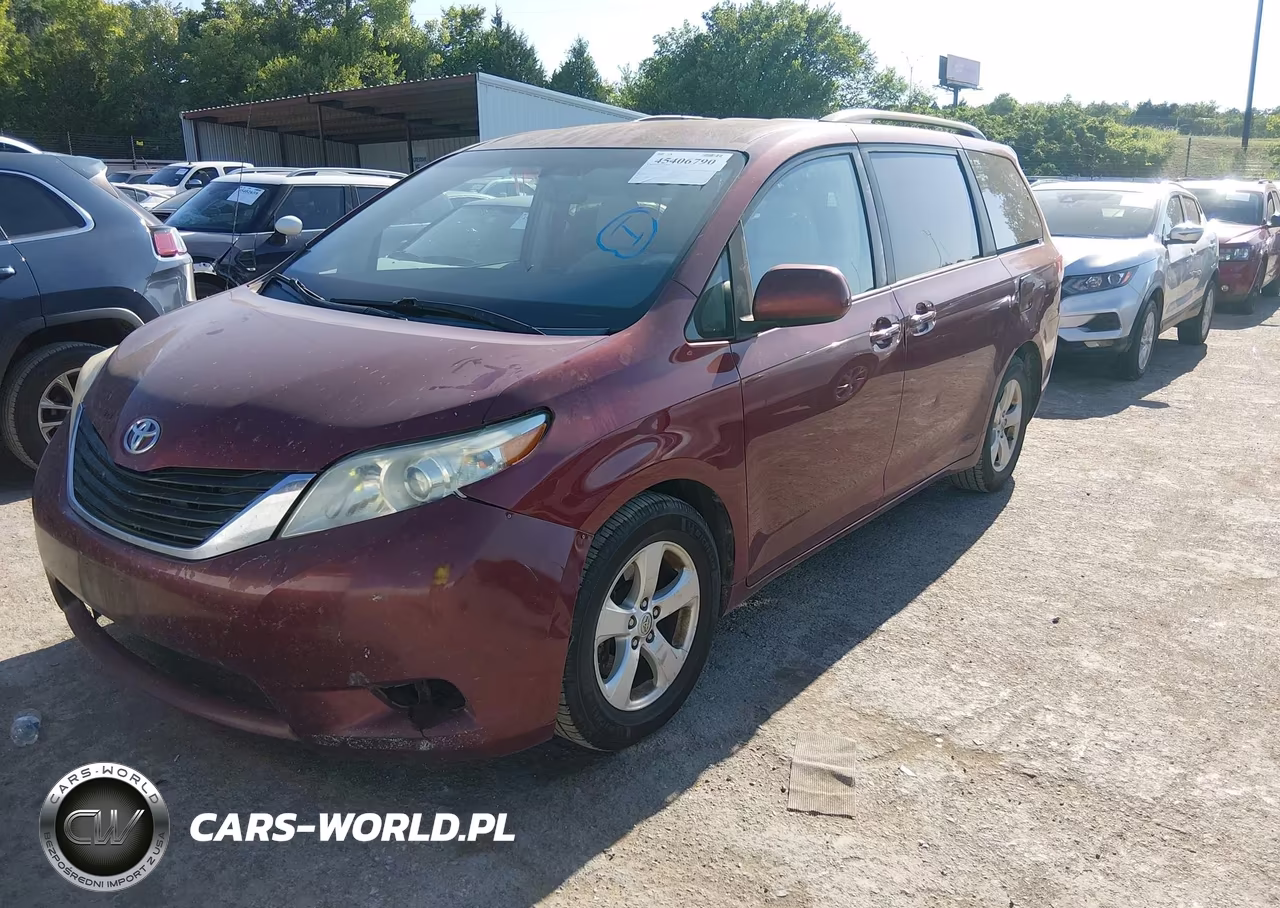 2014 Toyota Sienna Le V6 8 Passenger VIN:5TDKK3DC8ES413197 - 2