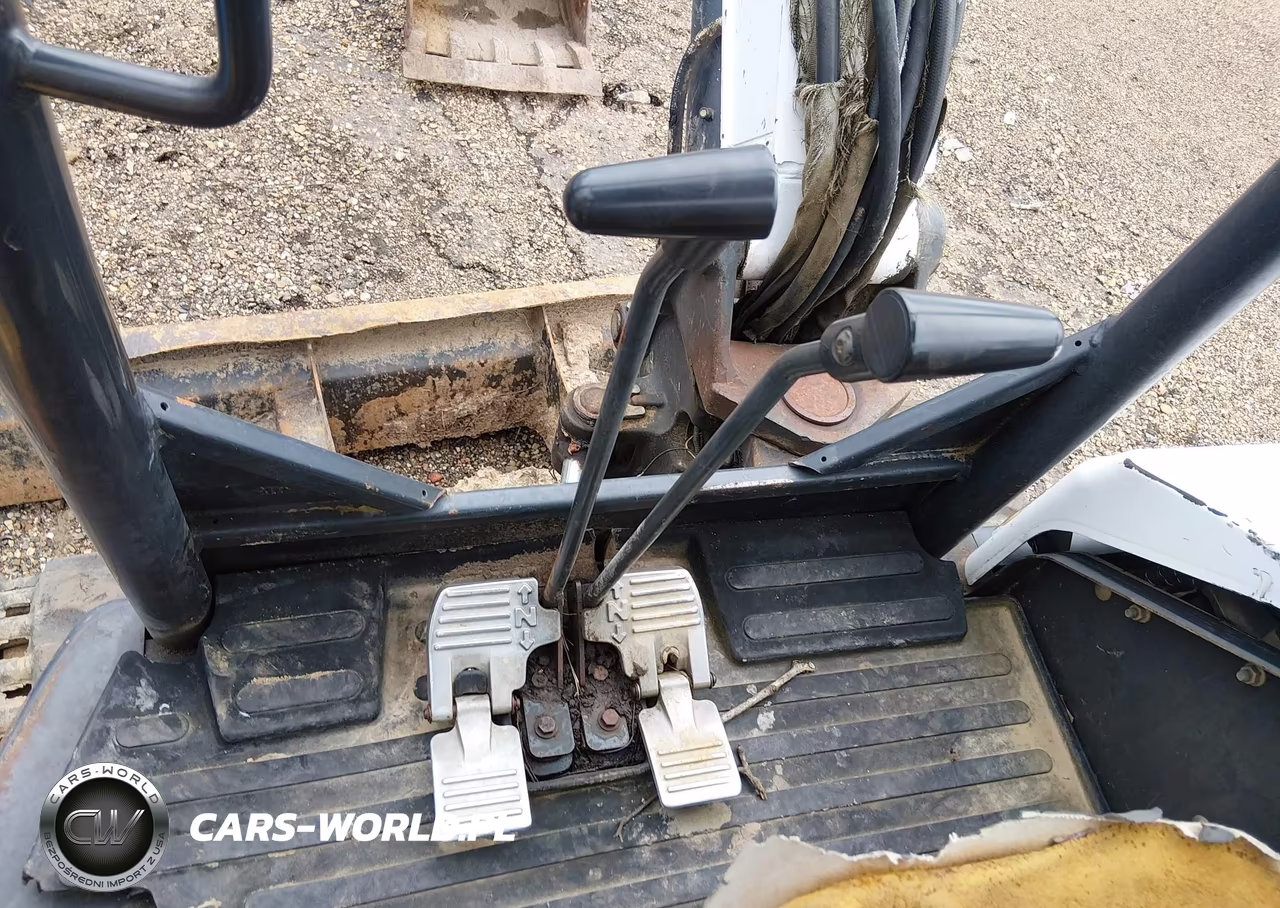 2011 Bobcat E45 Excavator VIN:LOT-1-45406821 - 14