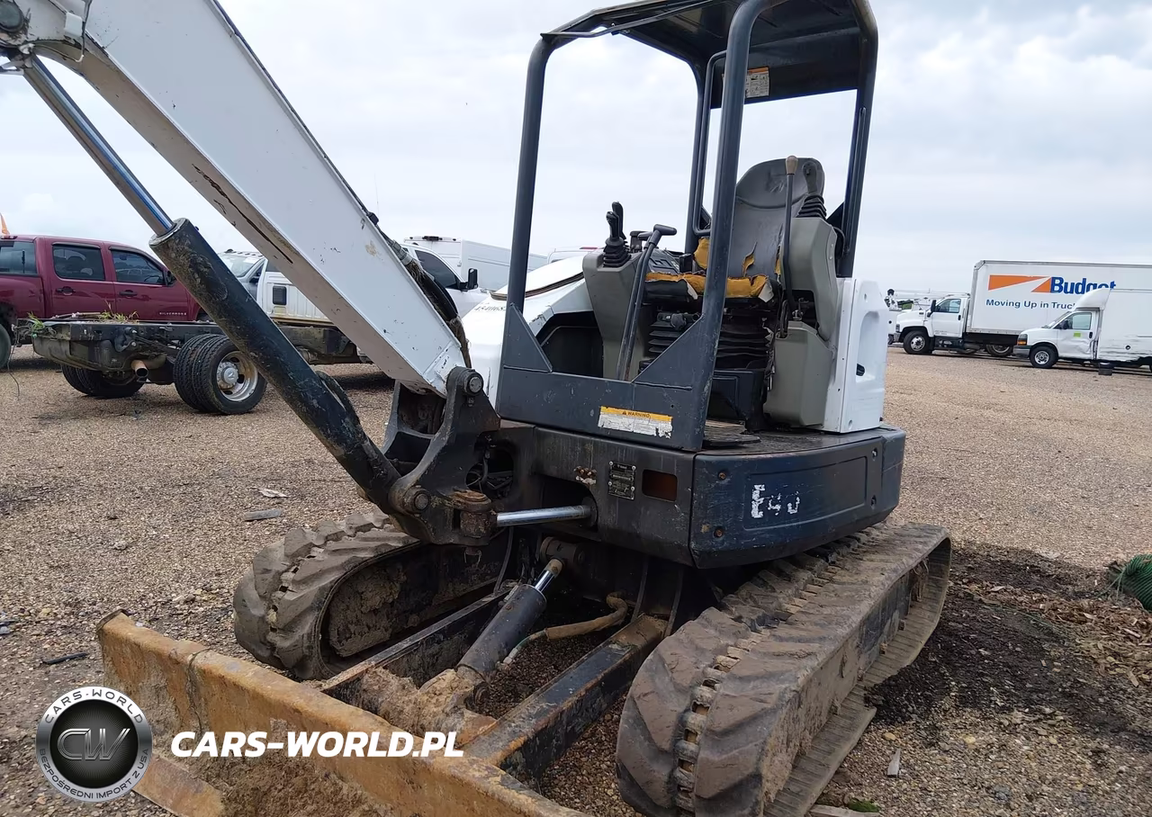 2011 Bobcat E45 Excavator VIN:LOT-1-45406821 - 18