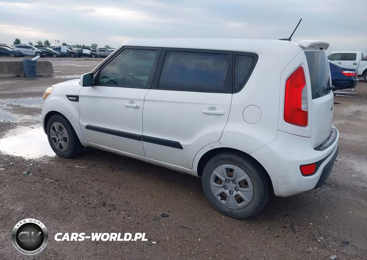 2013 Kia Soul VIN:KNDJT2A5XD7484290 - 3