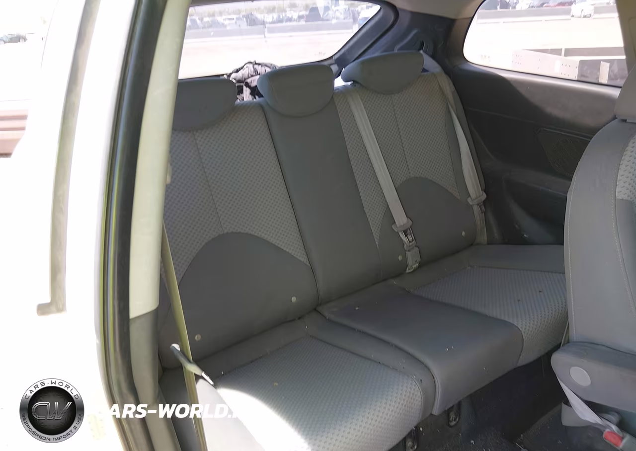 2008 Hyundai Accent Gs VIN:KMHCM36CX8U100689 - 8