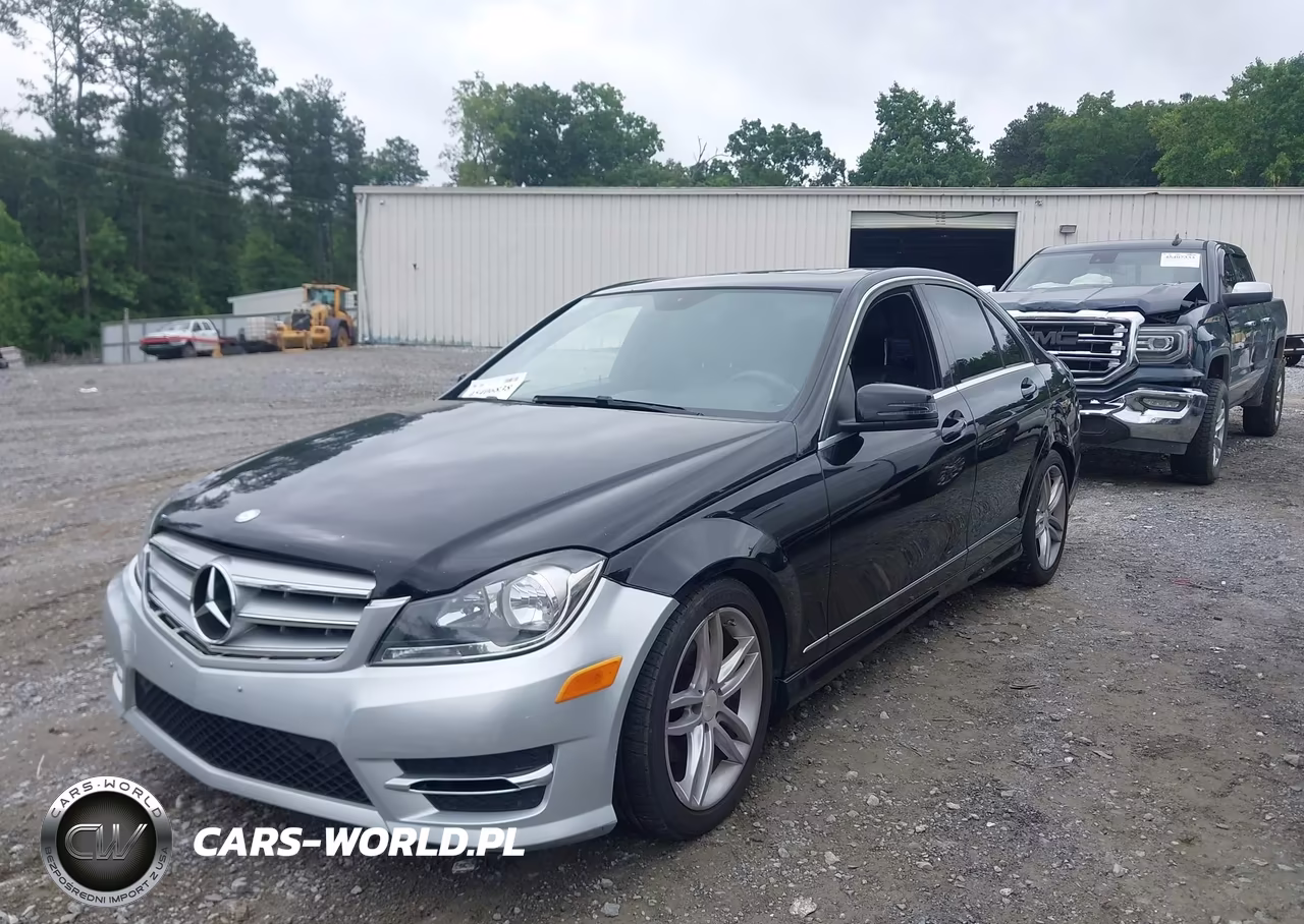 2013 Mercedes-Benz C 250 Sport VIN:WDDGF4HB5DR277809 - 2