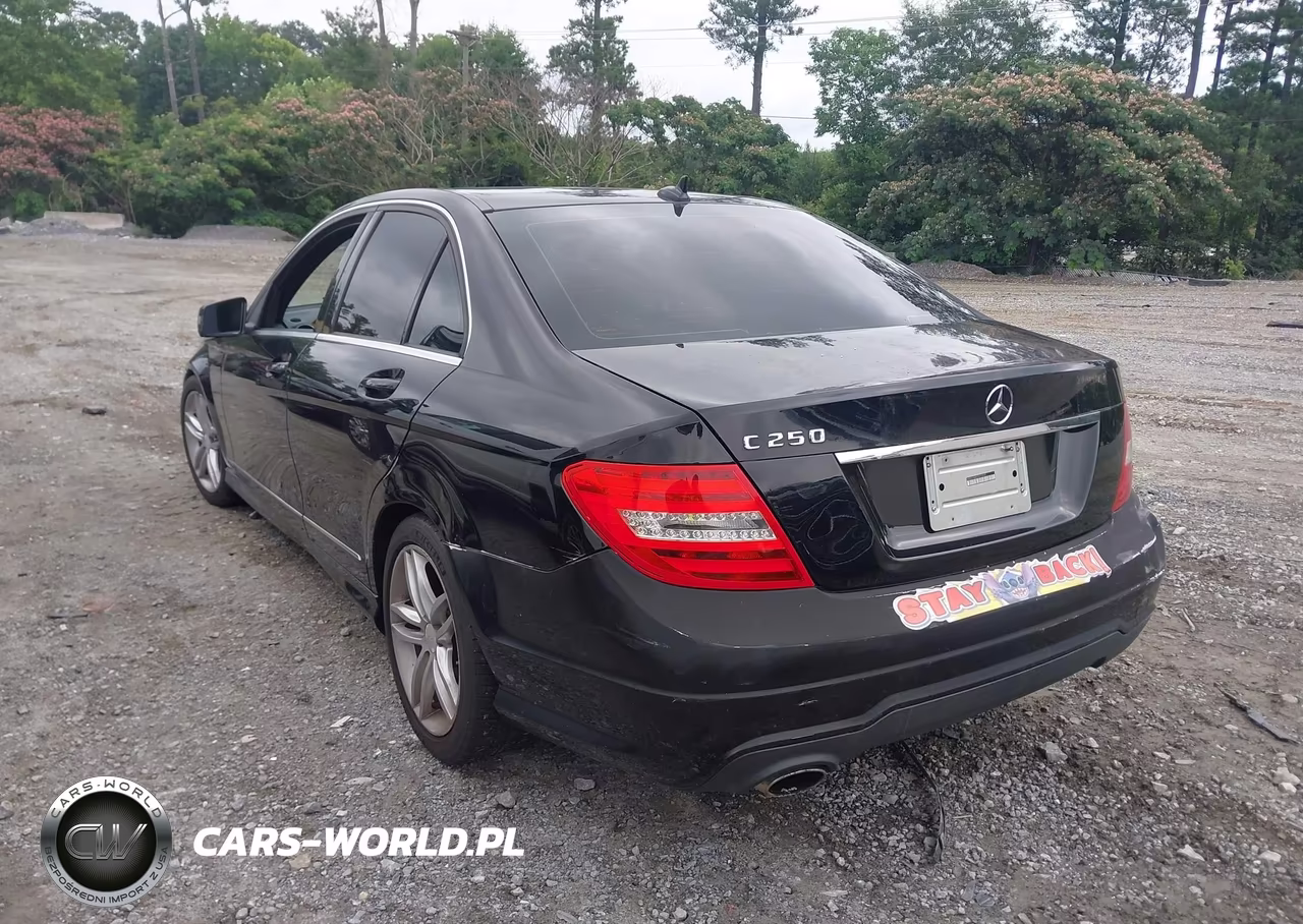 2013 Mercedes-Benz C 250 Sport VIN:WDDGF4HB5DR277809 - 3