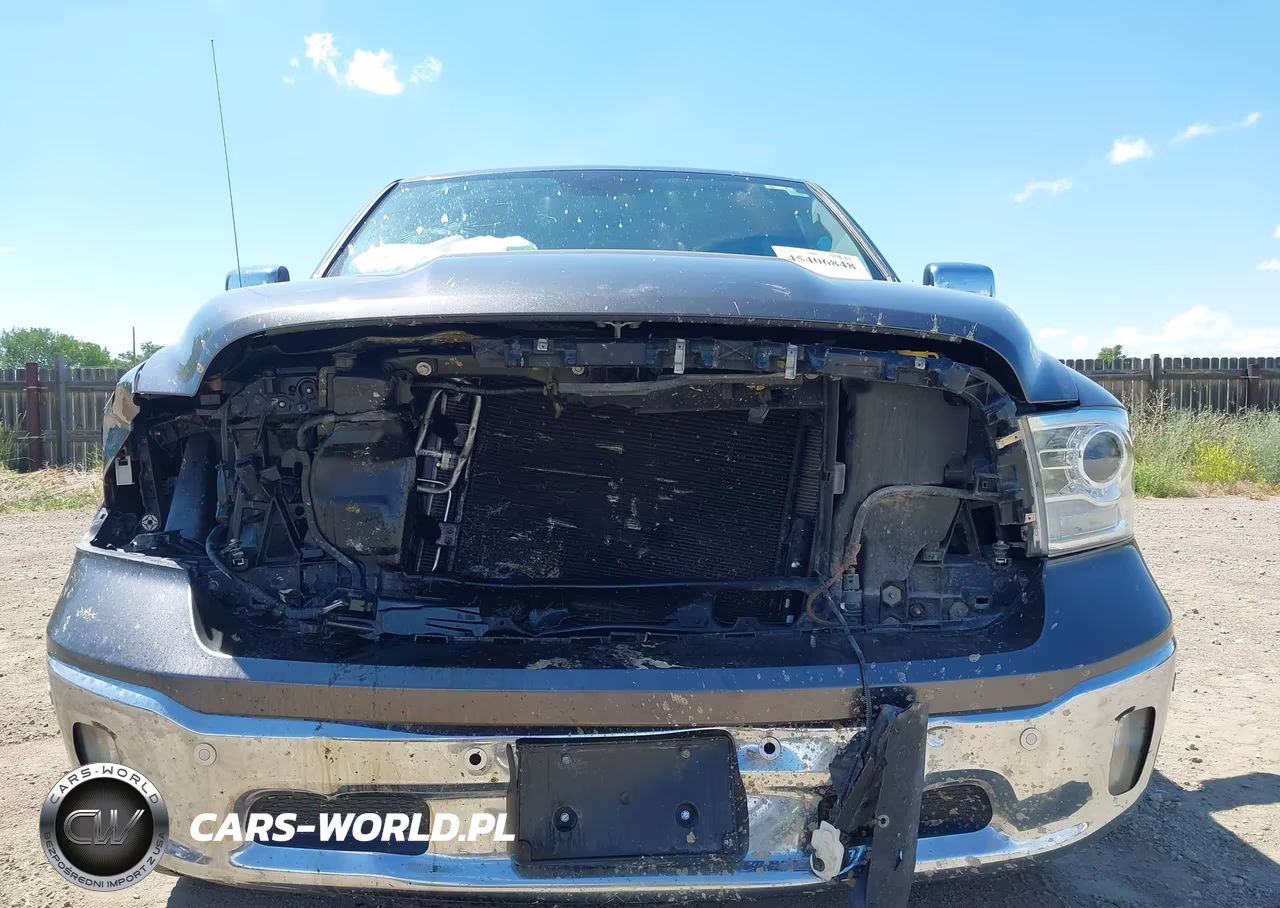 2015 Ram 1500 Laramie VIN:1C6RR7NT1FS643857 - 13