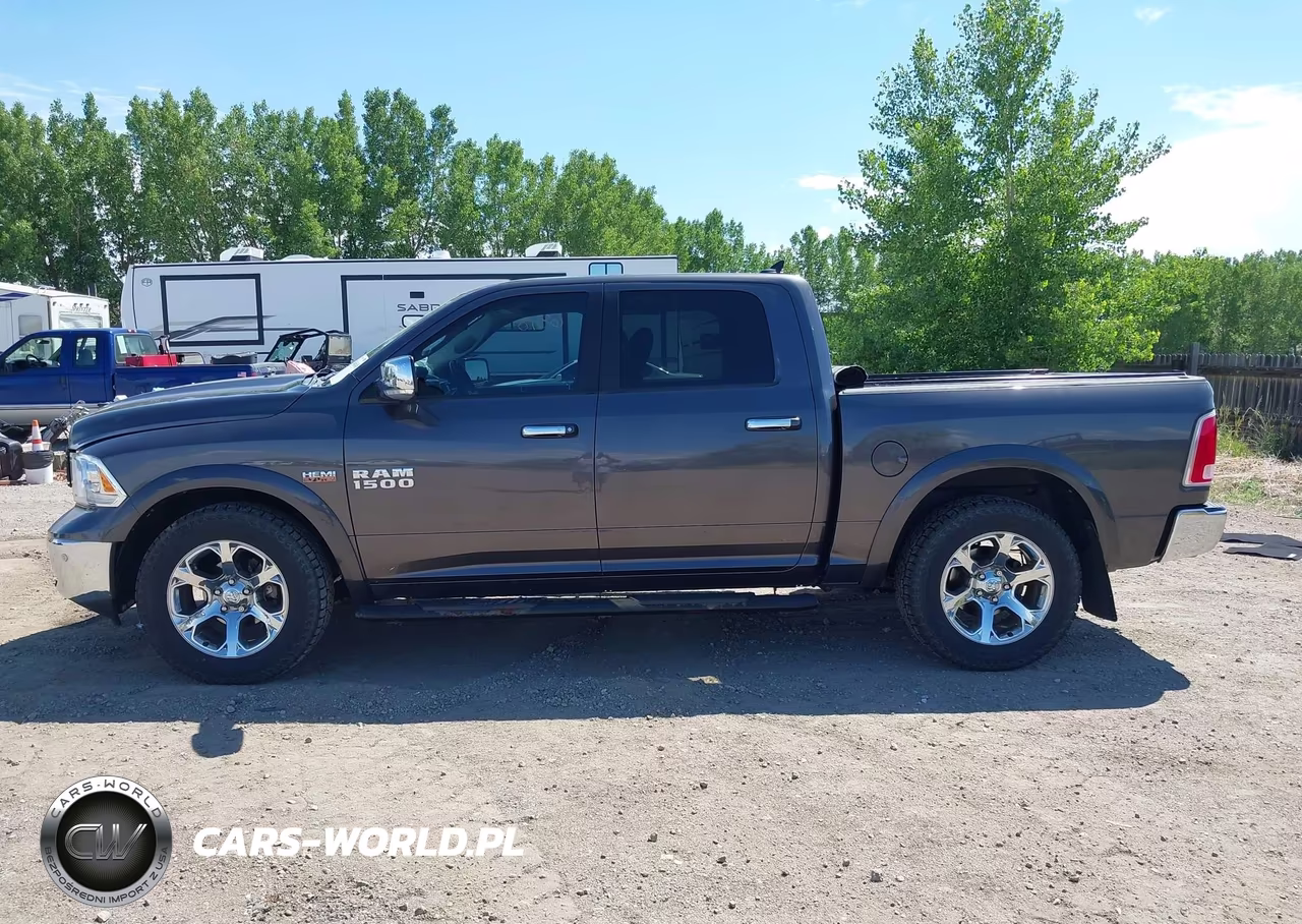 2015 Ram 1500 Laramie VIN:1C6RR7NT1FS643857 - 15