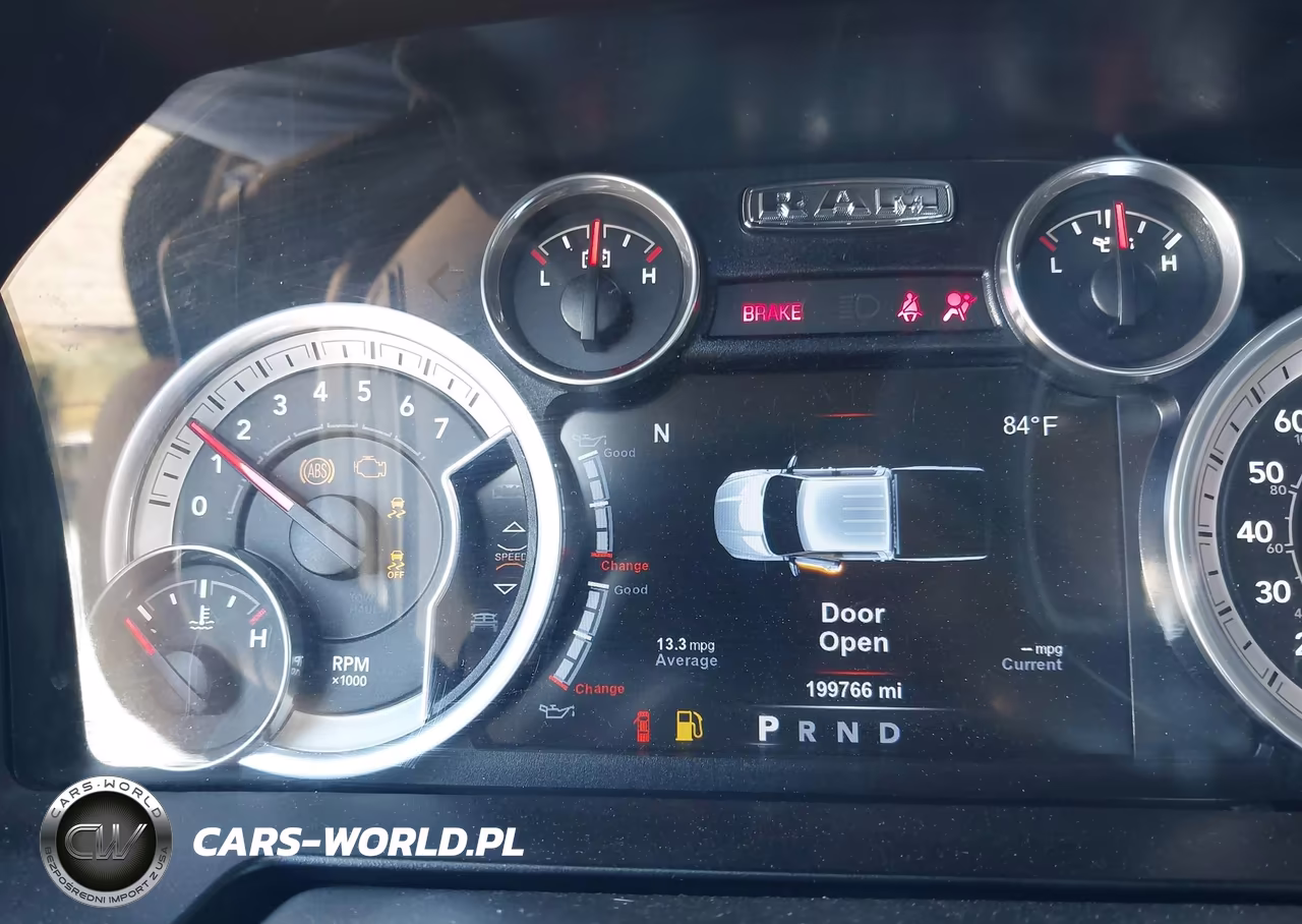 2015 Ram 1500 Laramie VIN:1C6RR7NT1FS643857 - 7