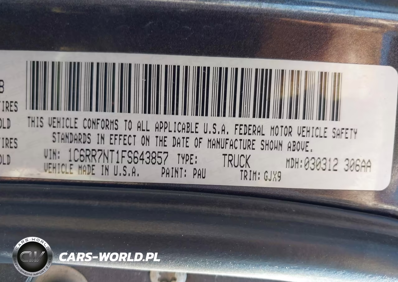 2015 Ram 1500 Laramie VIN:1C6RR7NT1FS643857 - 9