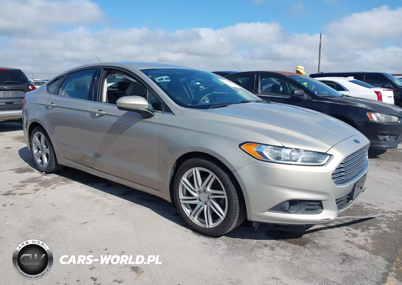 2016 Ford Fusion S – zdjęcie 1 z 14