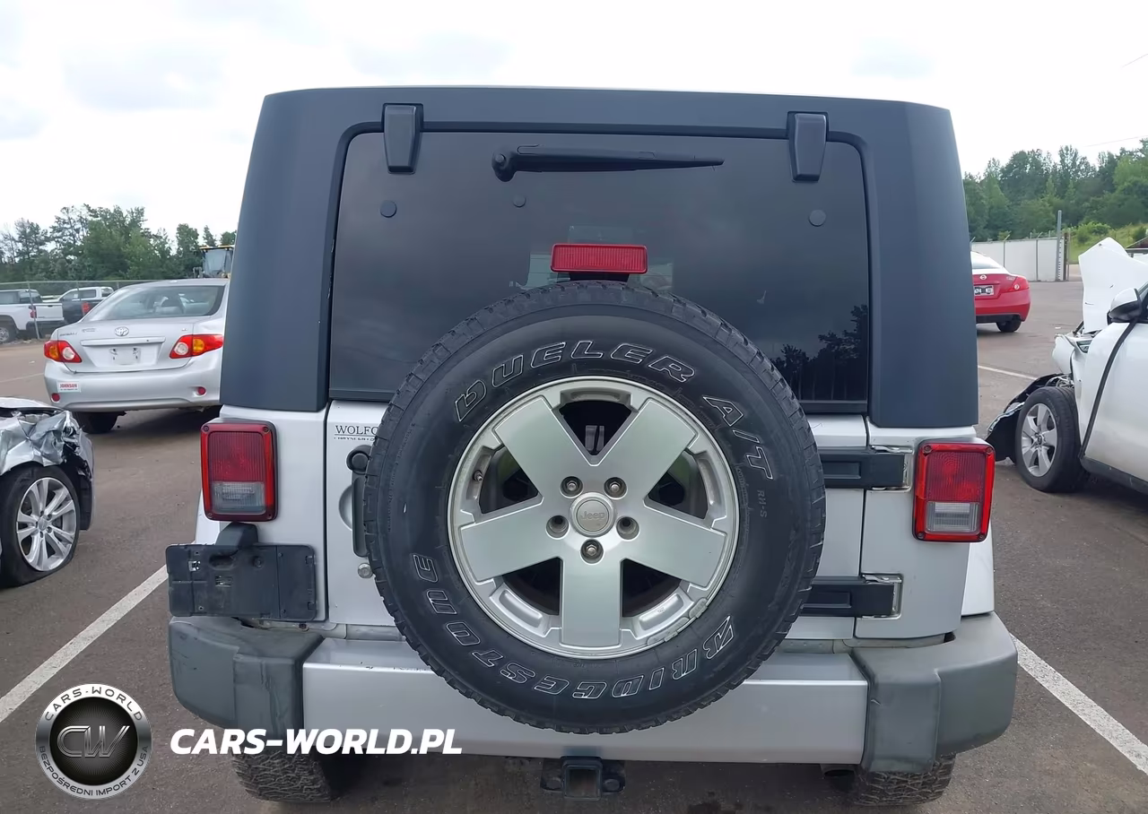 2008 Jeep Wrangler Unlimited Sahara VIN:1J4GA59158L520641 - 16