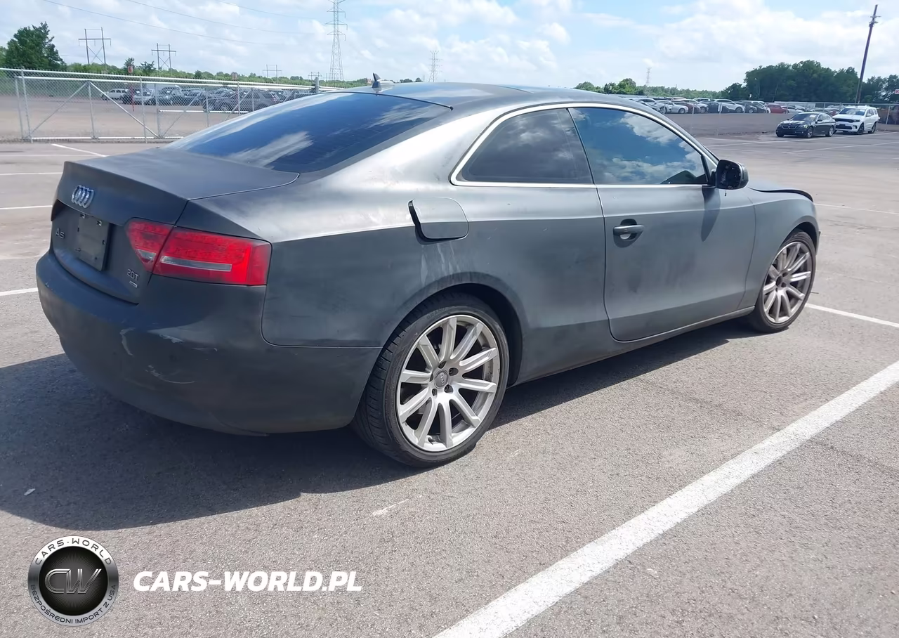 2012 Audi A5 2.0T Premium VIN:WAULFAFR8CA031001 - 4