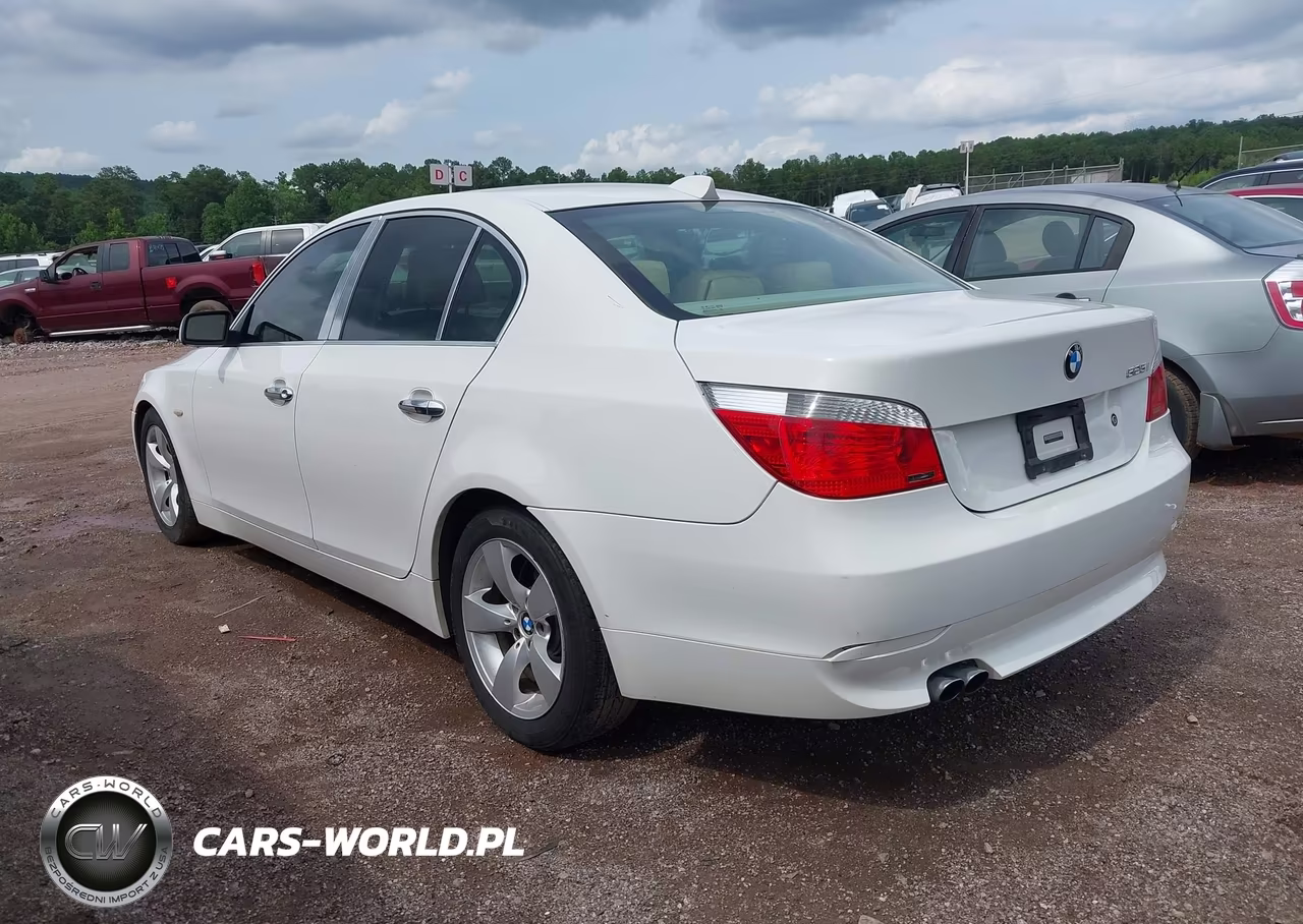 2007 BMW 525I VIN:WBANE53587CW61308 - 3
