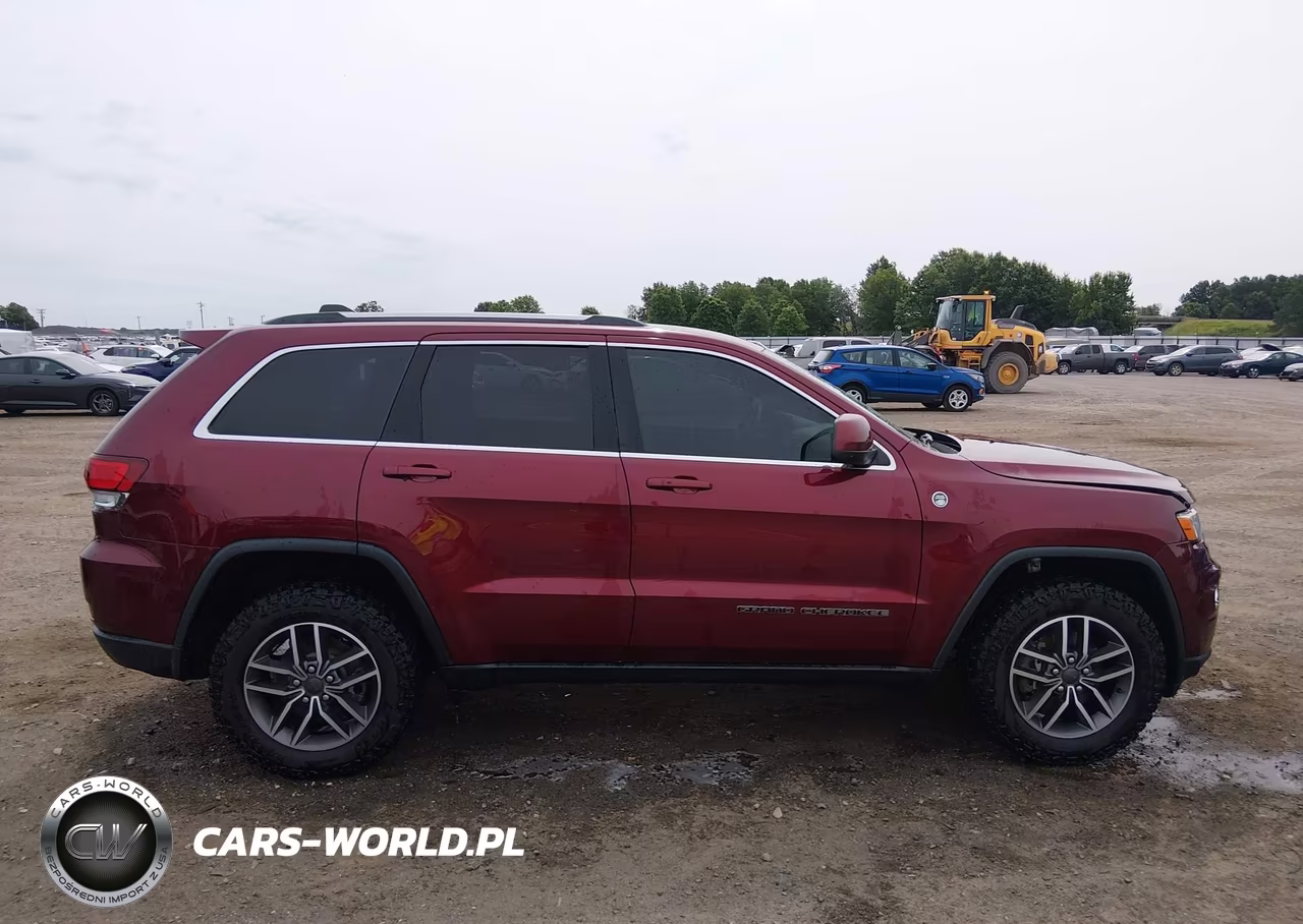 2020 Jeep Grand Cherokee North Edition 4X4 VIN:1C4RJFAG8LC301282 - 13