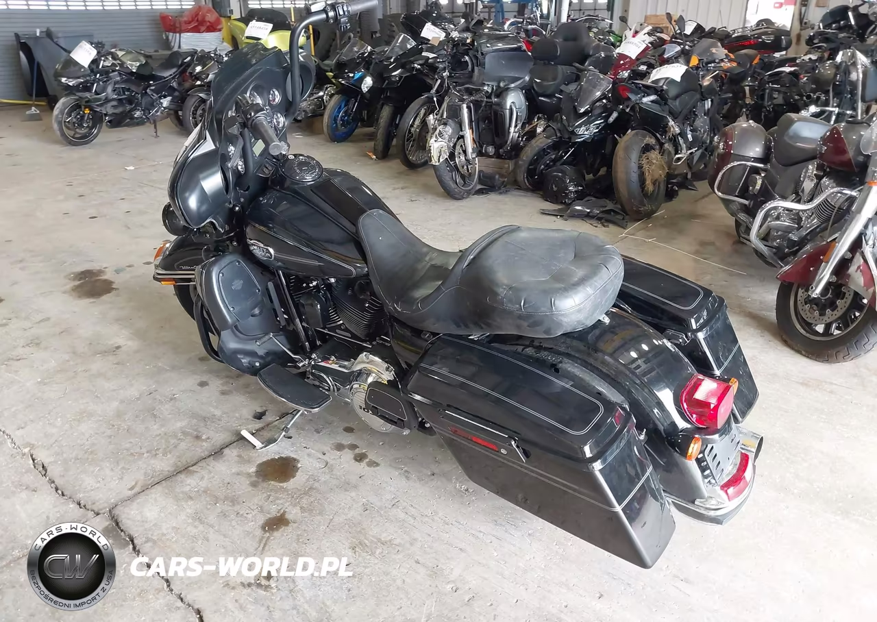 2013 Harley-Davidson Flhtcu Ultra Classic Electra Gld VIN:1HD1FCM14DB688200 - 3