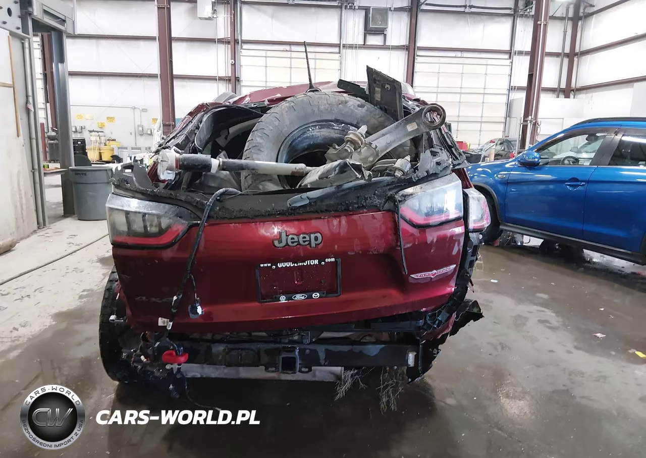 2020 Jeep Cherokee Trailhawk 4X4 VIN:1C4PJMBX9LD571819 - 17