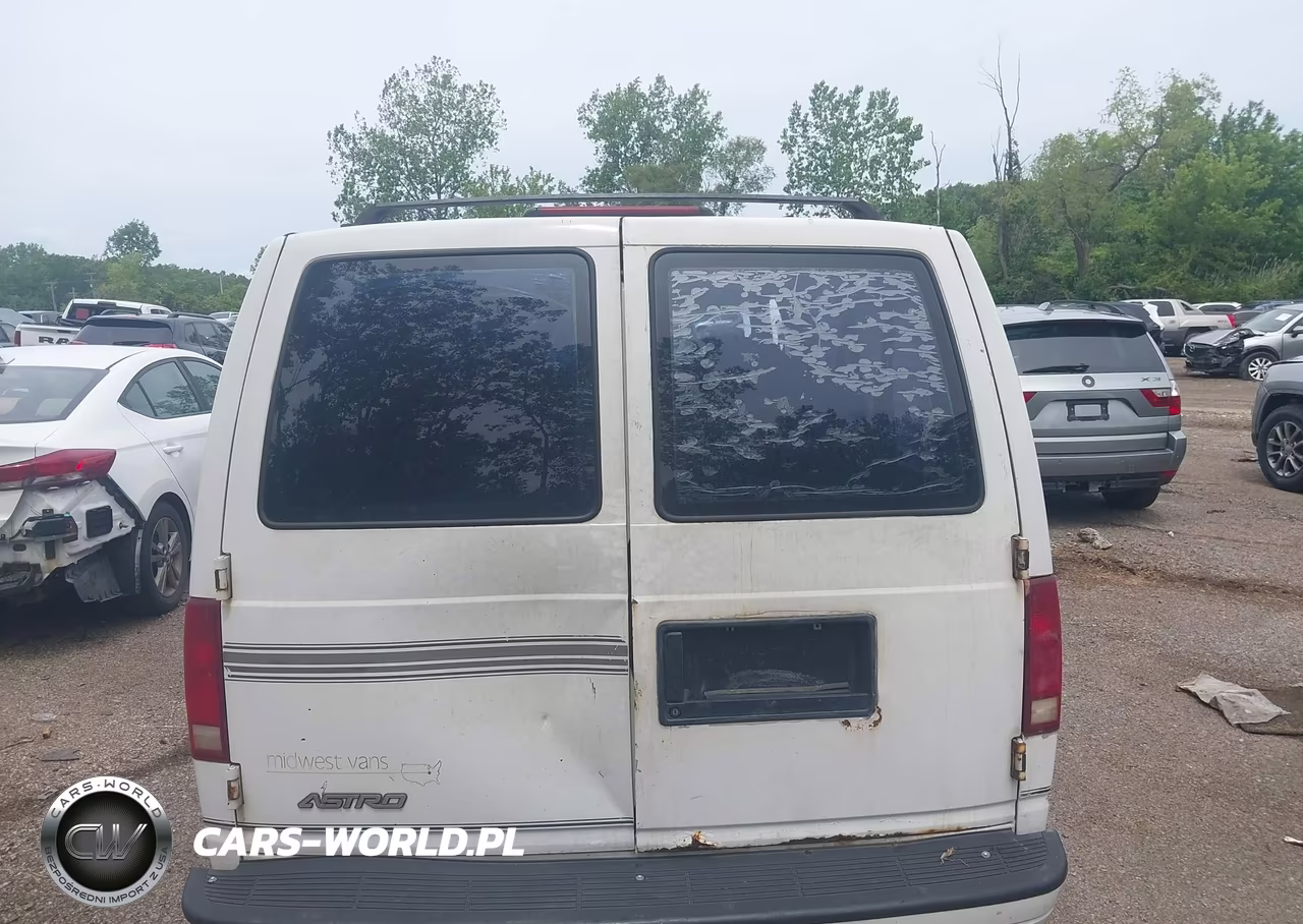 2000 Chevrolet Astro Upfitter Pkg. VIN:1GBDM19W8YB150042 - 16