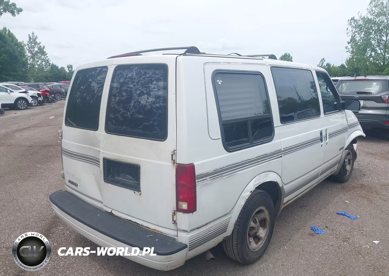 2000 Chevrolet Astro Upfitter Pkg. VIN:1GBDM19W8YB150042 - 4