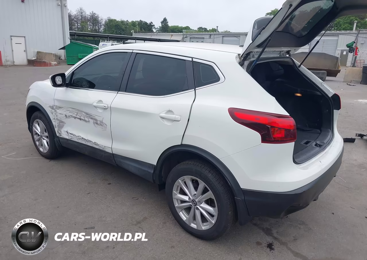 2019 Nissan Rogue Sport S VIN:JN1BJ1CR1KW352593 - 3