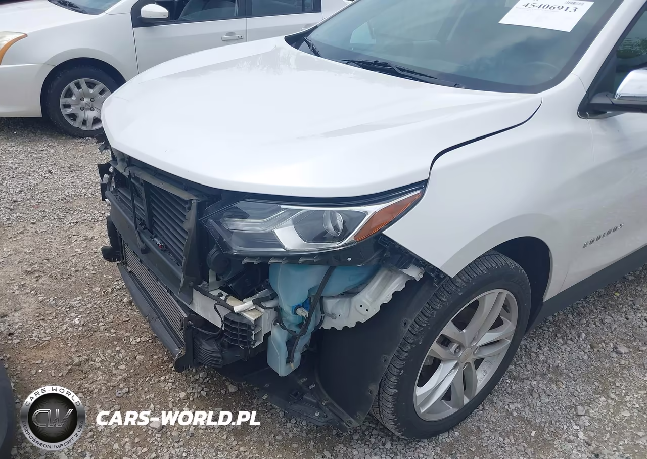 2018 Chevrolet Equinox Premier VIN:2GNAXVEV2J6305663 - 6