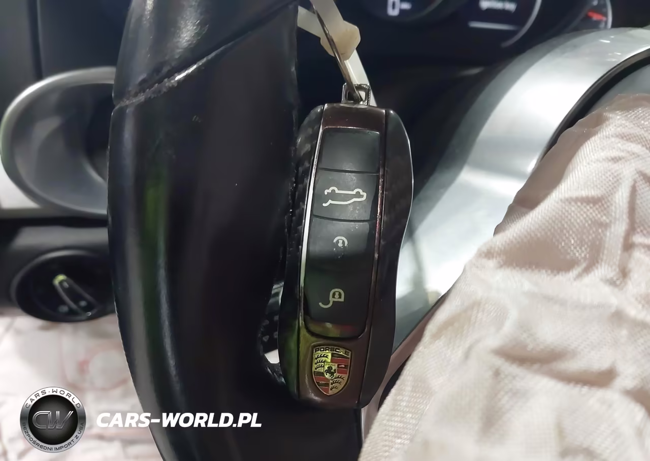 2017 Porsche Cayenne Gts VIN:WP1AD2A24HLA83591 - 11