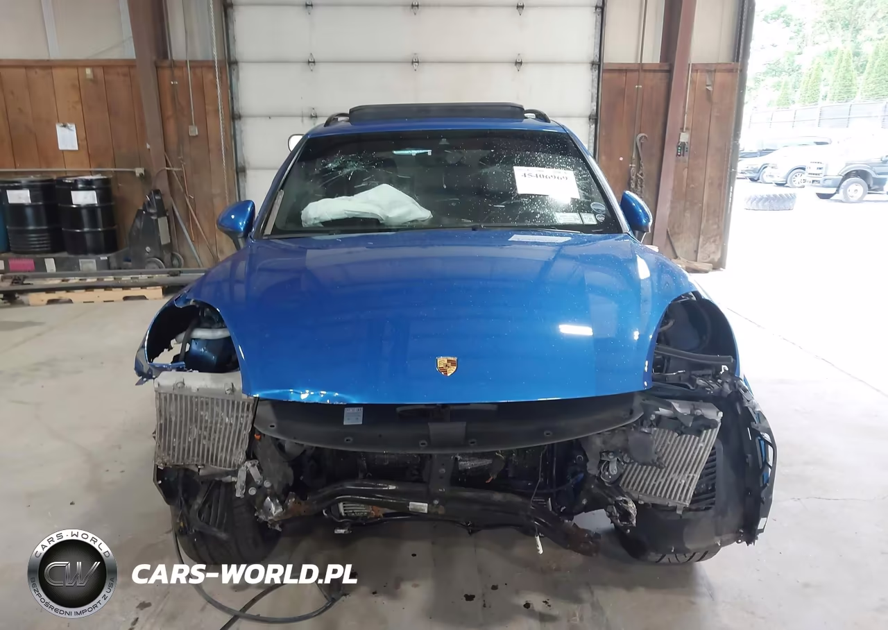 2017 Porsche Cayenne Gts VIN:WP1AD2A24HLA83591 - 13