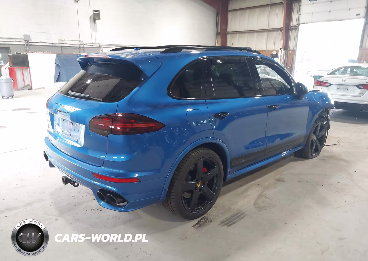 2017 Porsche Cayenne Gts VIN:WP1AD2A24HLA83591 - 4