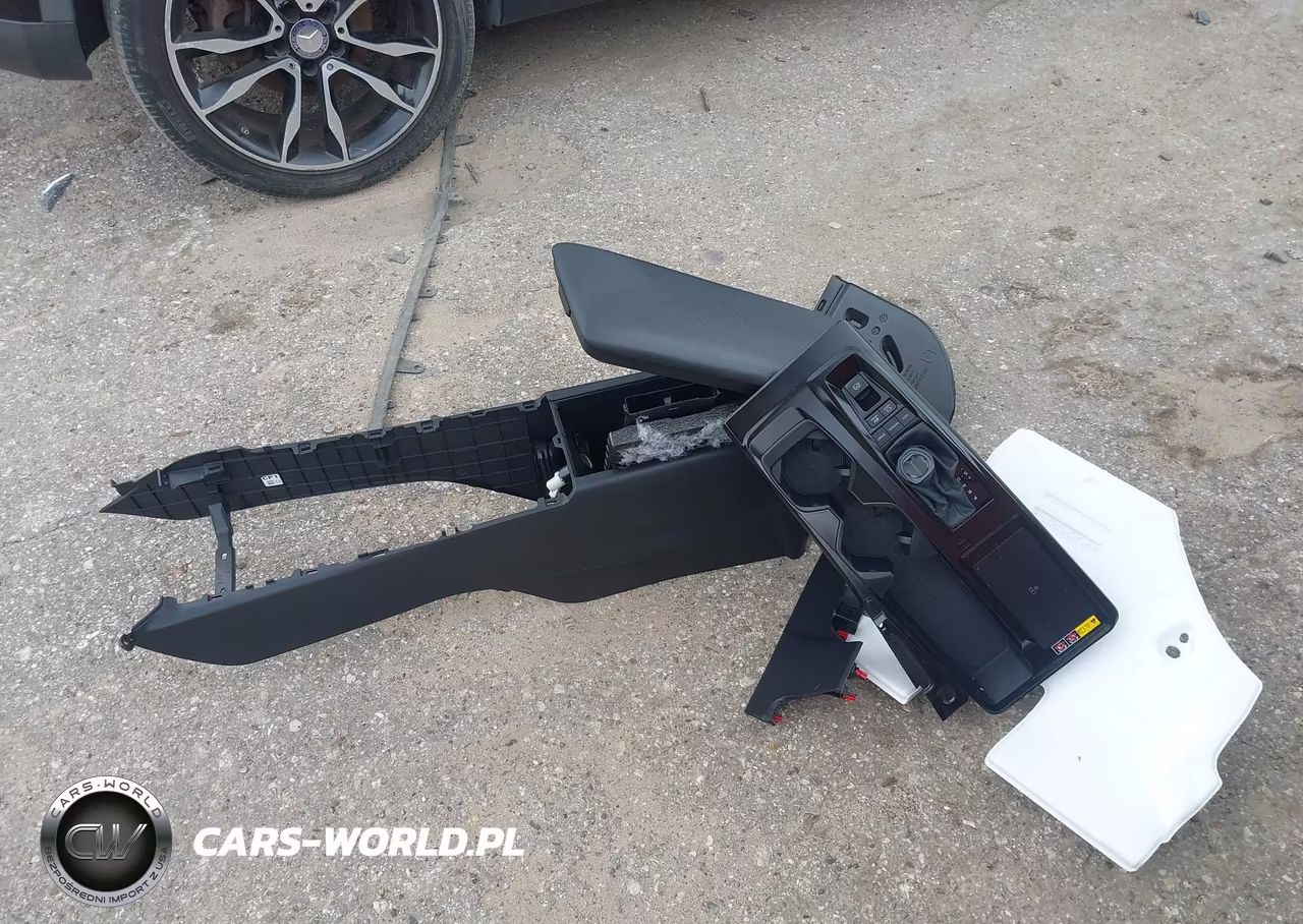 2025 Toyota Camry Se VIN:4T1DAACK2SU007797 - 12