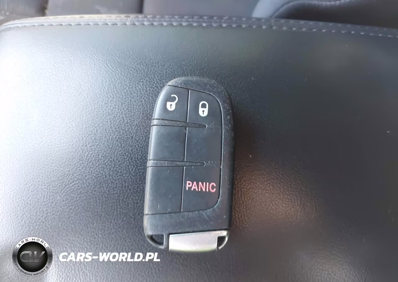 2015 Jeep Grand Cherokee Laredo VIN:1C4RJFAG6FC675622 - 11