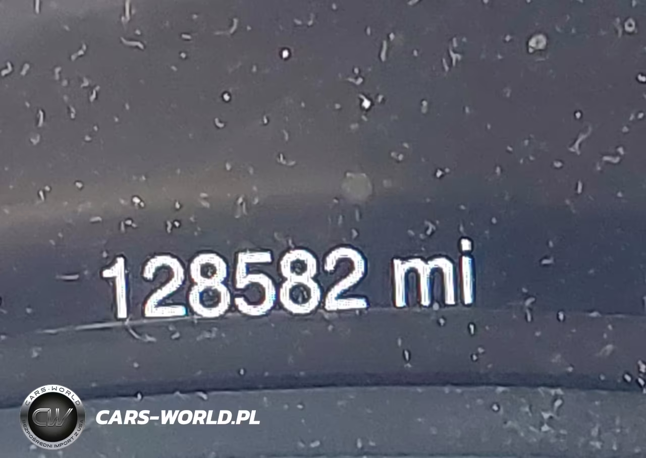 2015 Jeep Grand Cherokee Laredo VIN:1C4RJFAG6FC675622 - 15
