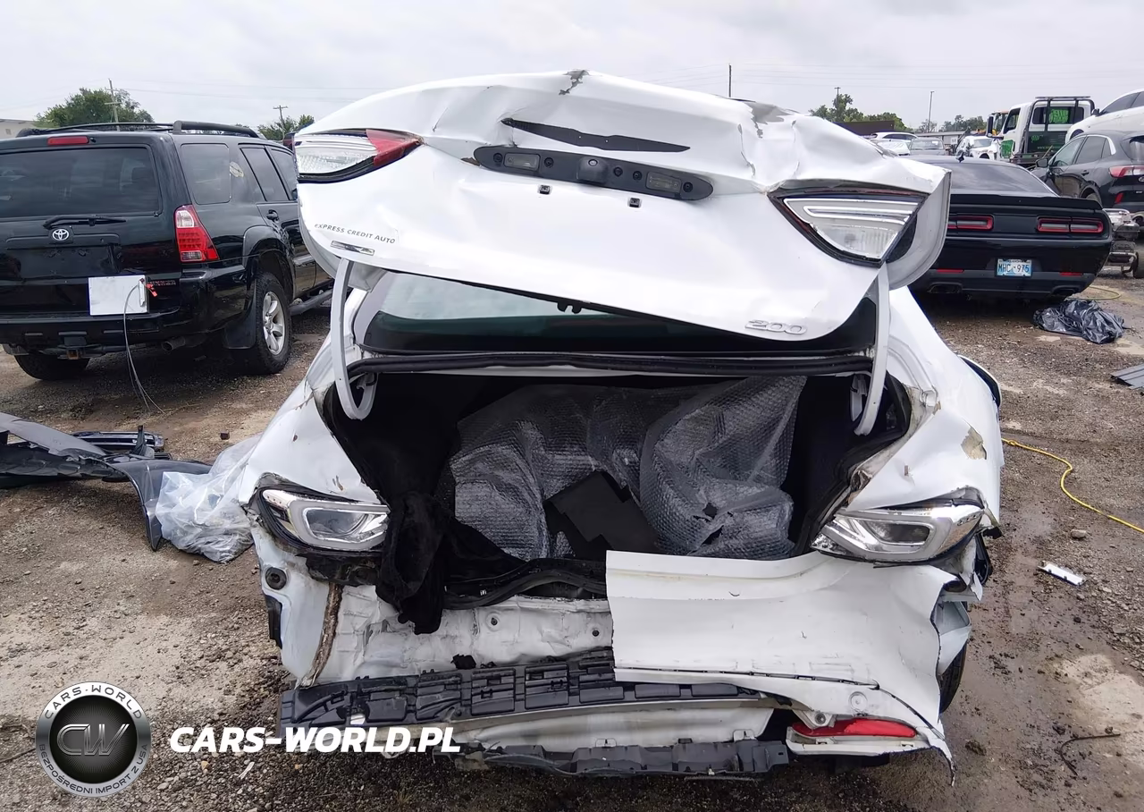 2015 Chrysler 200 Limited VIN:1C3CCCAB5FN607369 - 17