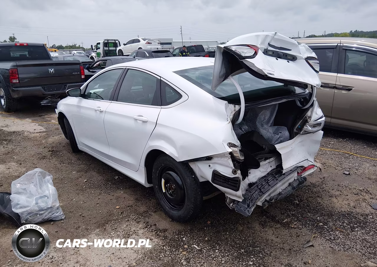 2015 Chrysler 200 Limited VIN:1C3CCCAB5FN607369 - 3