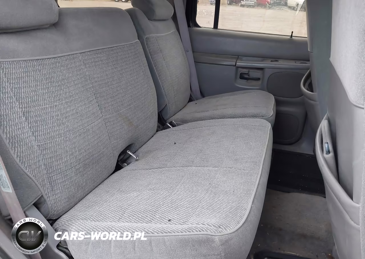 1996 Ford Explorer VIN:1FMDU34XXTUA30243 - 8