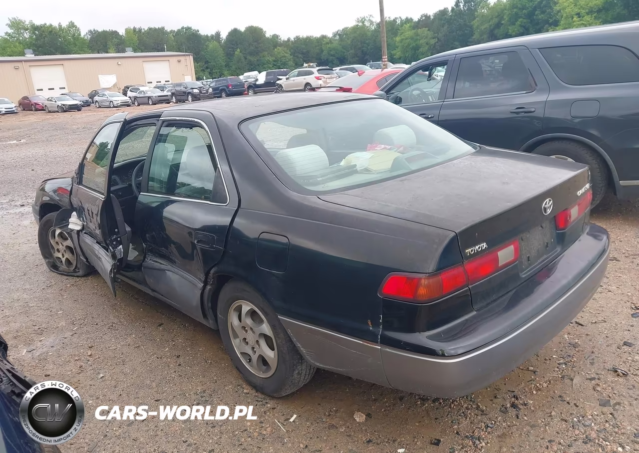 1997 Toyota Camry Le VIN:4T1BG22K5VU170719 - 3