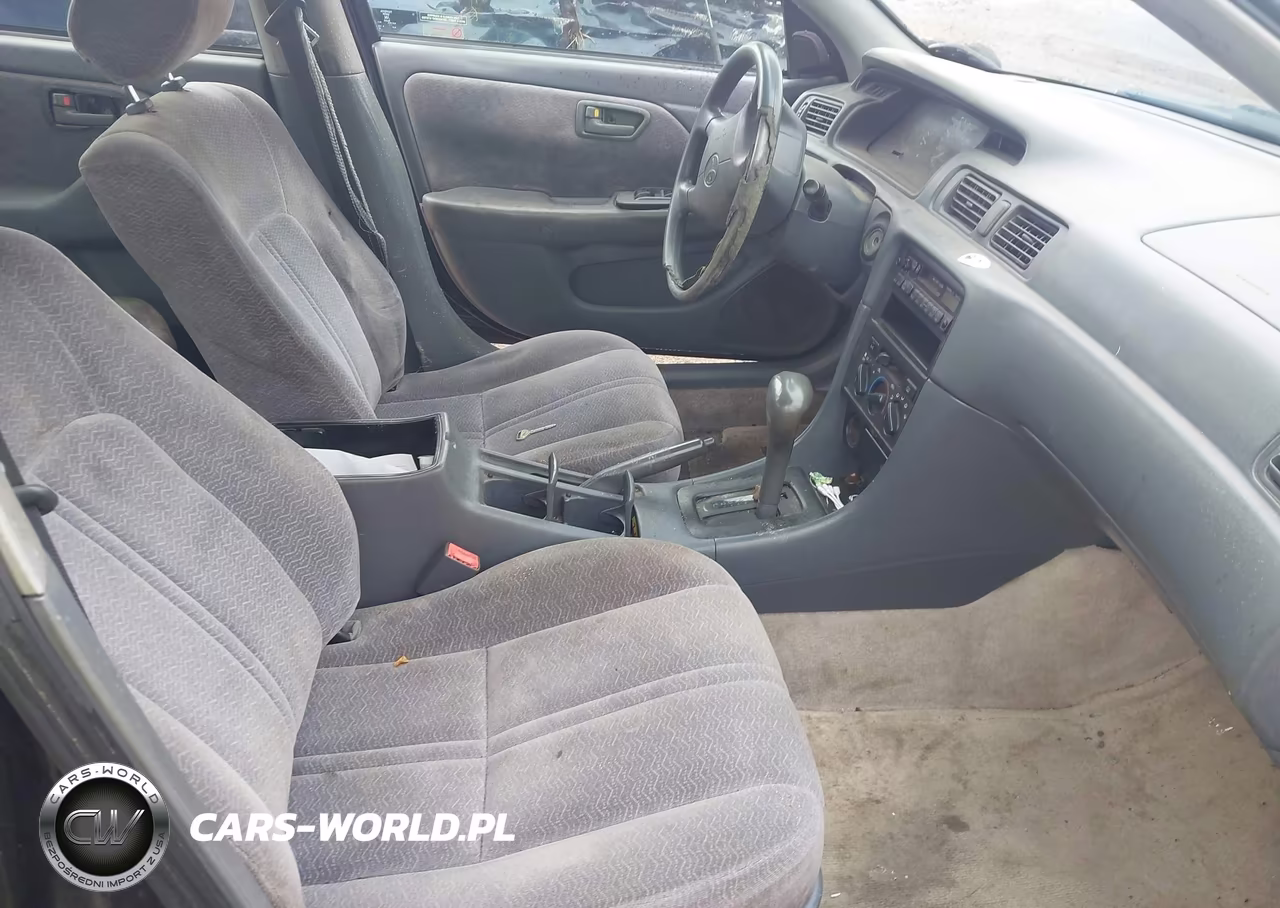 1997 Toyota Camry Le VIN:4T1BG22K5VU170719 - 5