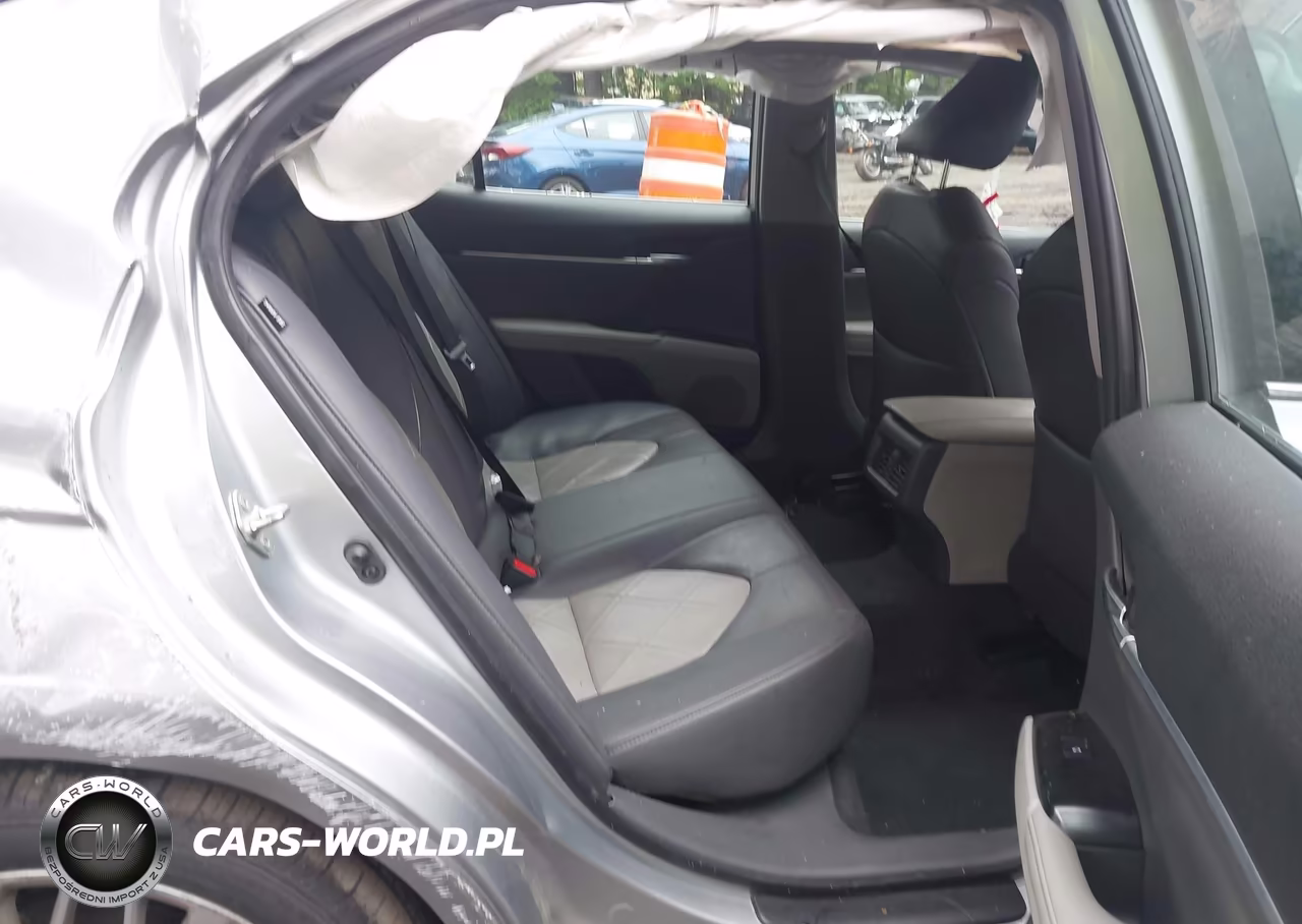 2019 Toyota Camry Xle VIN:4T1B11HK2KU791933 - 8