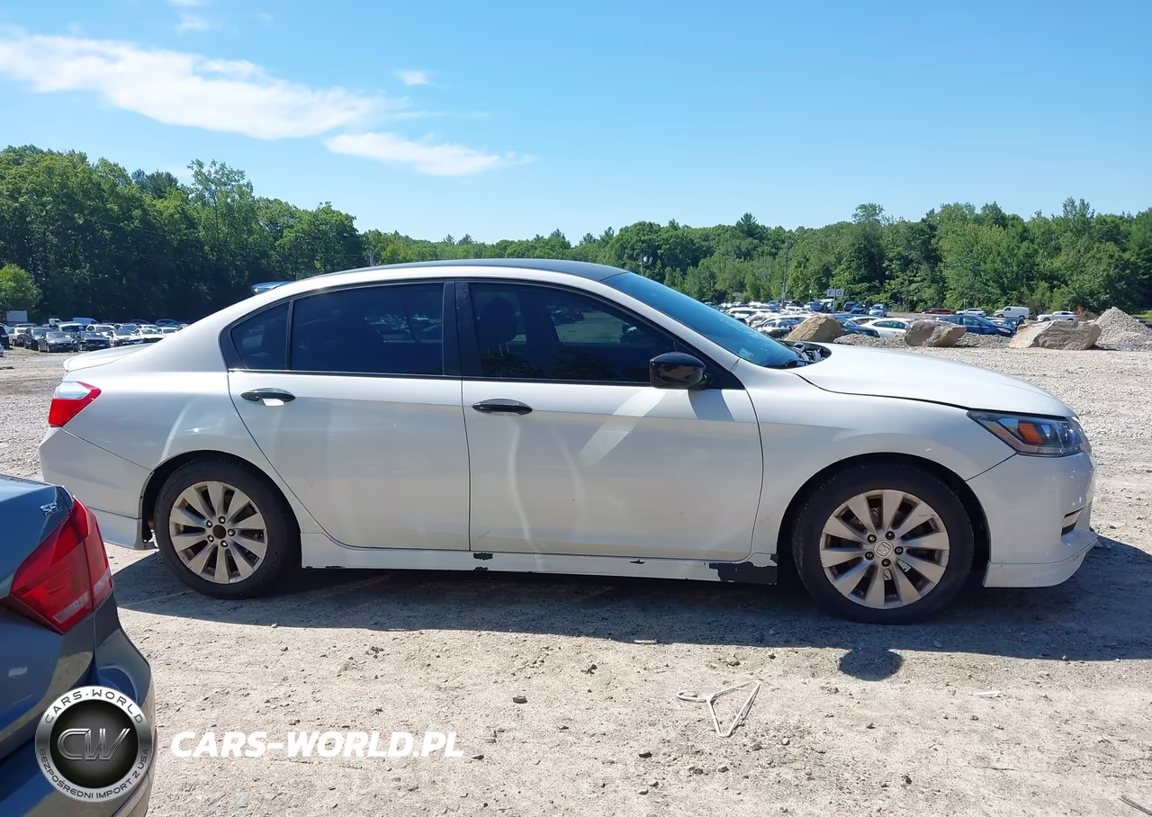 2014 Honda Accord Sport VIN:1HGCR2F55EA281085 - 13