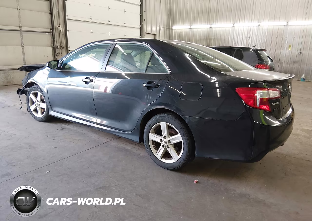 2014 Toyota Camry Se VIN:4T1BF1FK2EU763302 - 3