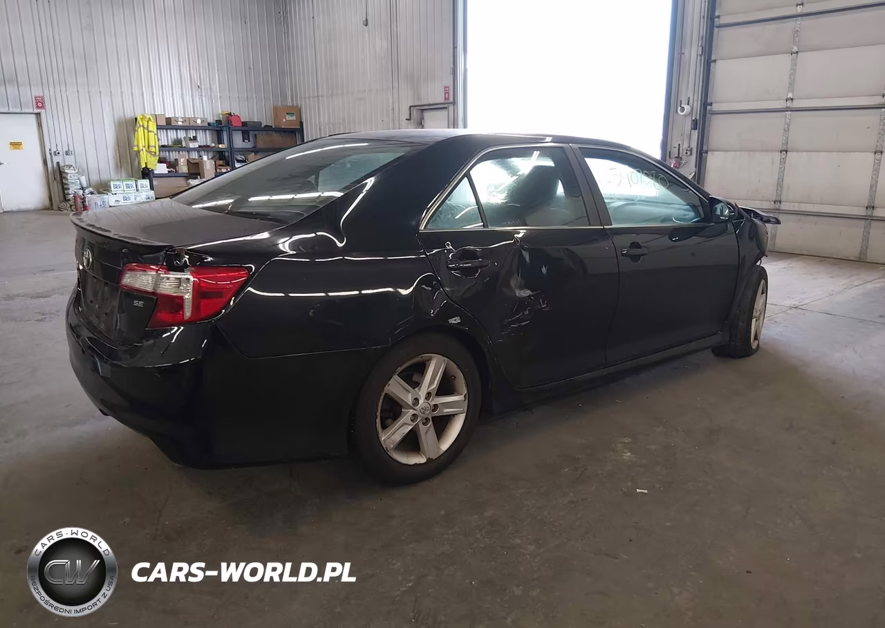 2014 Toyota Camry Se VIN:4T1BF1FK2EU763302 - 4